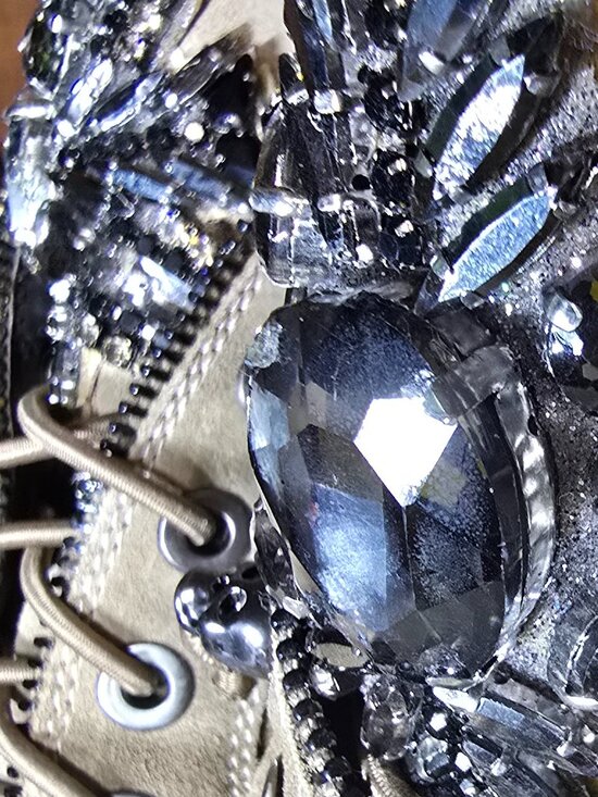 Women's NEW Vince Camuto SEFELLA laceless embellished combat bootie size 11 - Picture 6 of 10